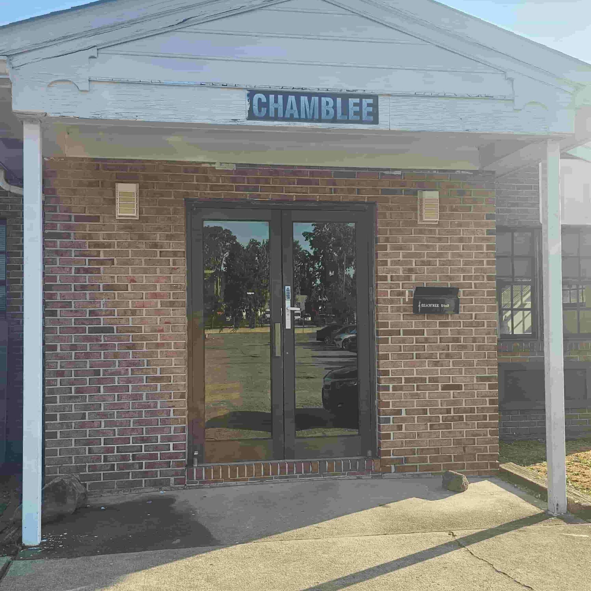 Picture of Chamblee terminal front door with Metro Acupuncture