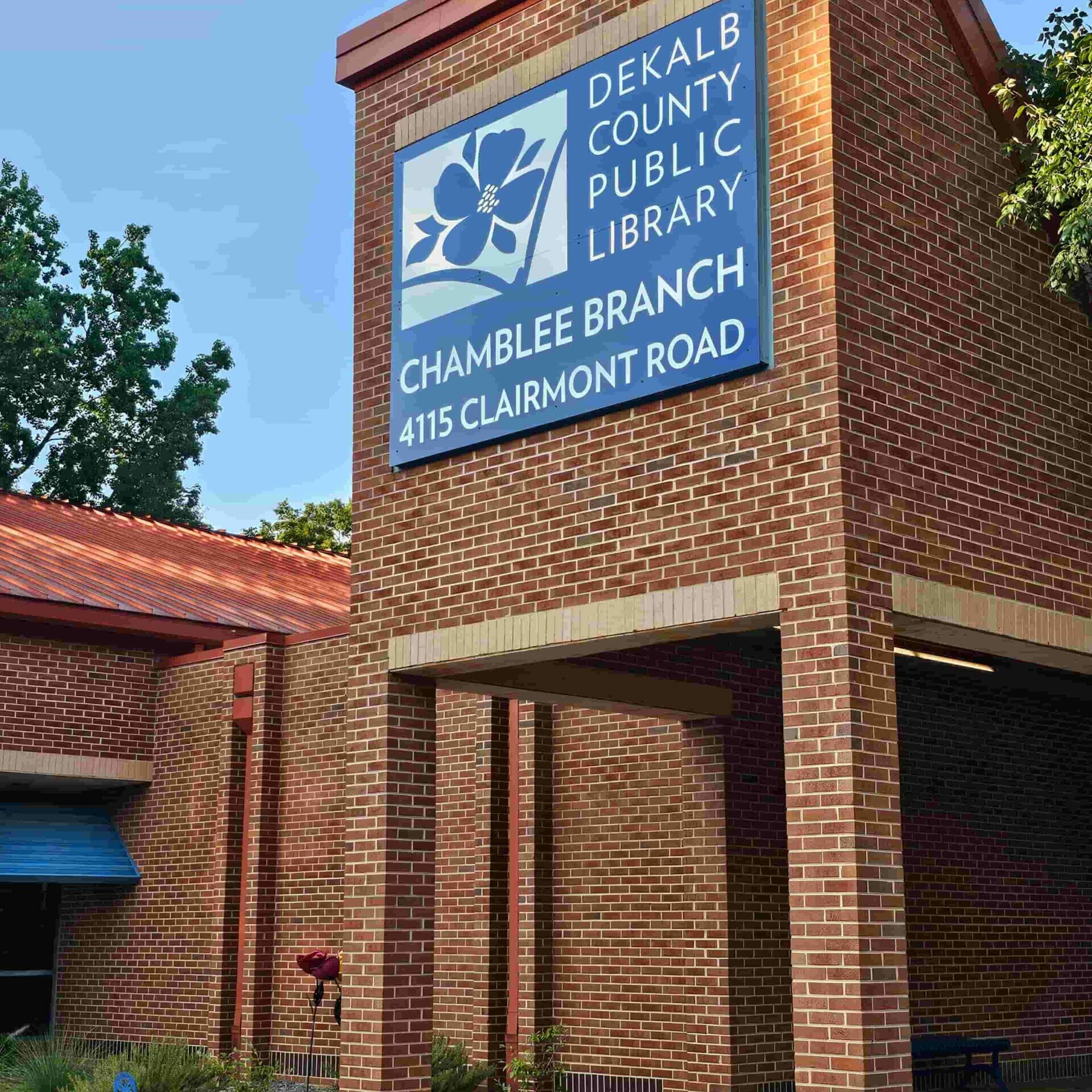 Picture of DeKalb County Public Library Chamblee Branch with Metro Acupuncture