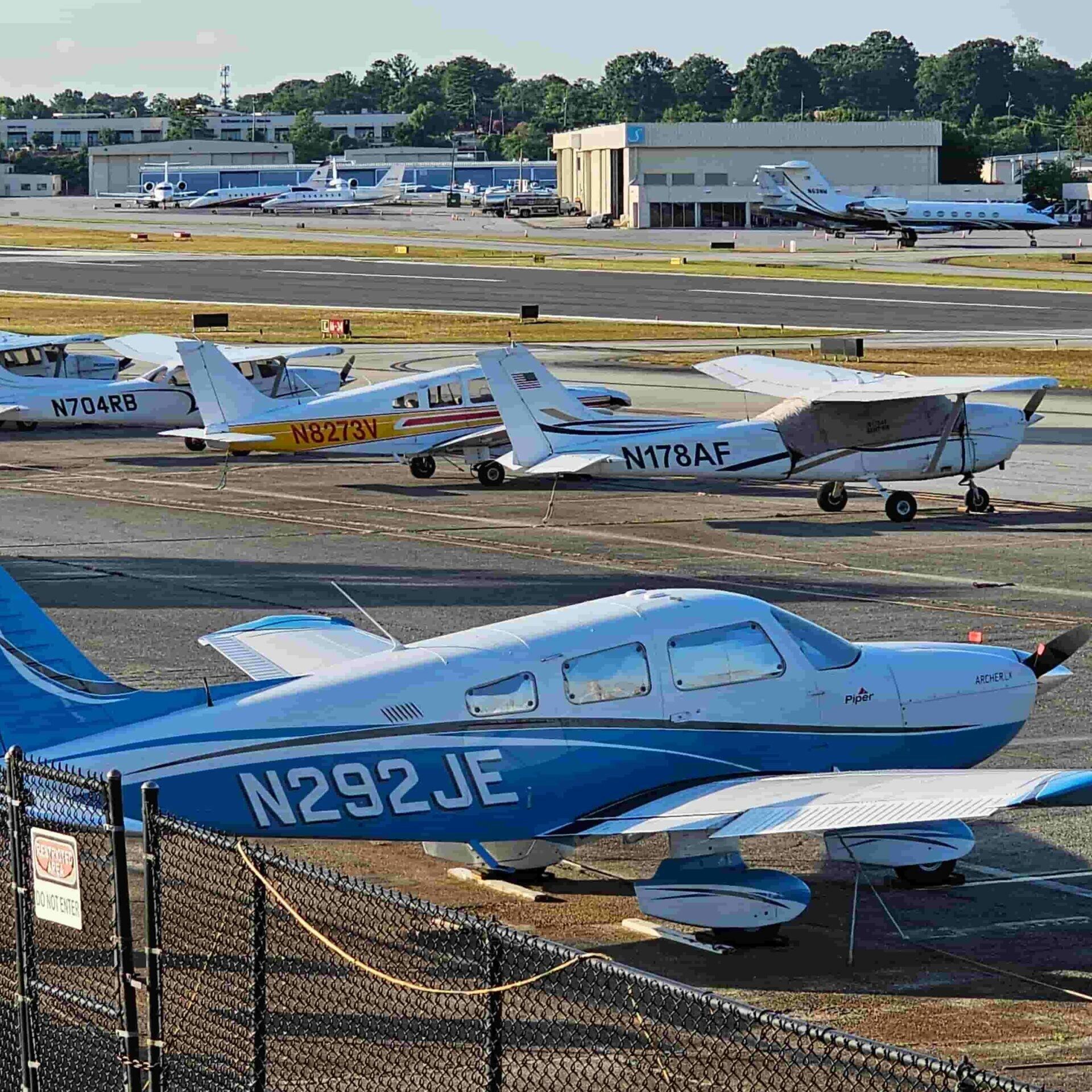 Picture of planes and runway at DeKalb-Peachtree airport (PDK) in Chamblee with Metro Acupuncture 2