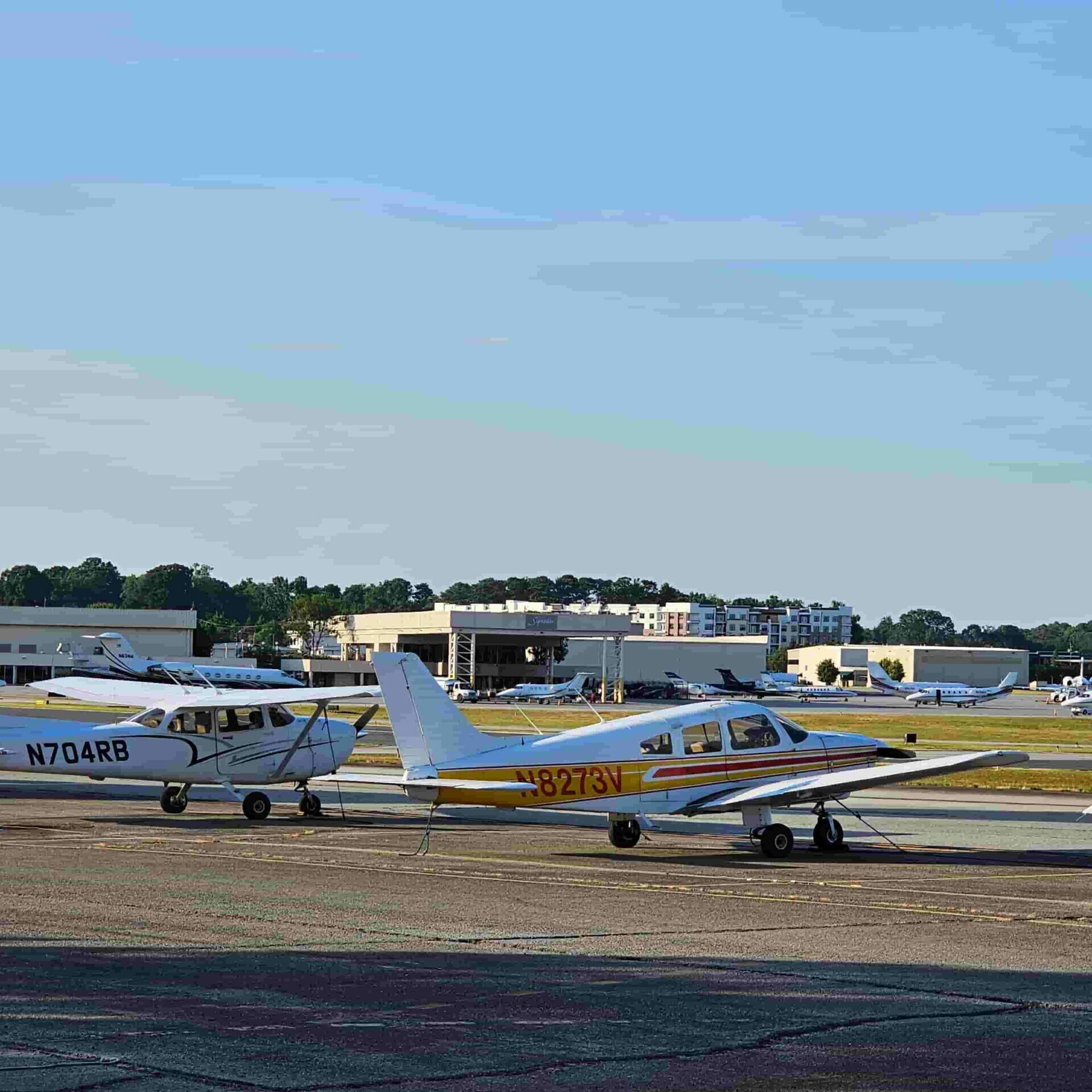 Picture of planes and runway at DeKalb-Peachtree airport (PDK) in Chamblee with Metro Acupuncture