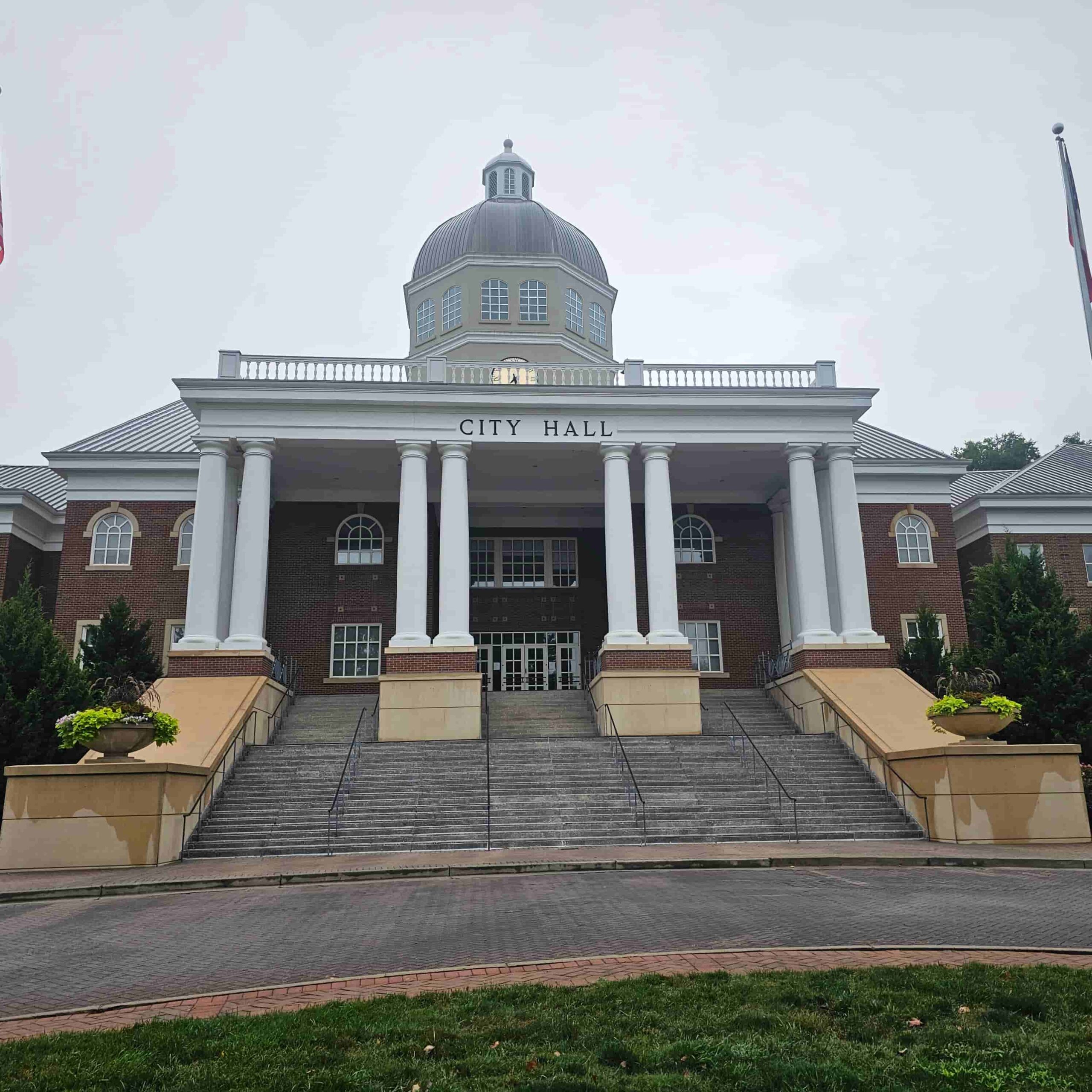 image of City Hall in Roswell - Metro Acupuncture